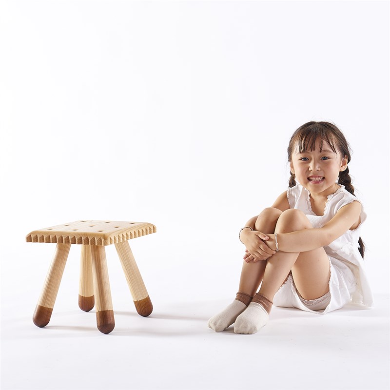 儿童凳子 北欧风简约实木婴幼儿小板凳幼儿园饼干凳 儿童换鞋椅子