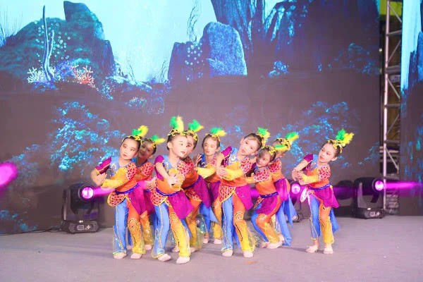 第八届小荷风采少儿舞蹈比赛儿童演出服鱼儿欢歌小鱼儿童表演服装