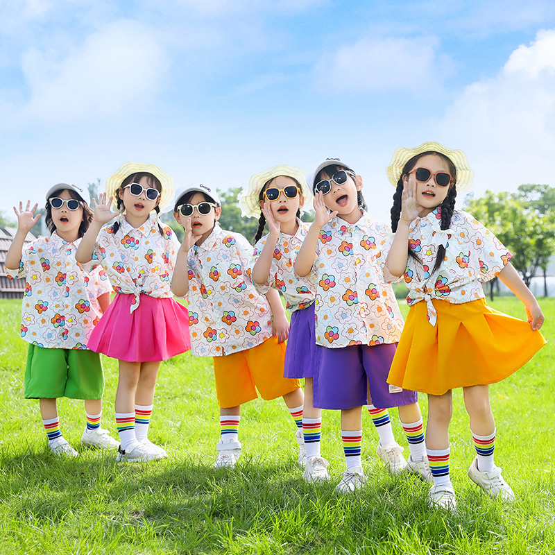 六一儿童表演服装小学生运动会啦啦队演出服幼儿园毕业照彩色班服