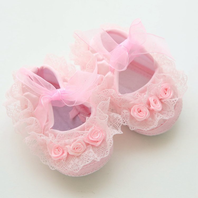 浅粉色婴儿花边蕾丝公主鞋软底鞋百天满月宝宝搭配礼服配饰