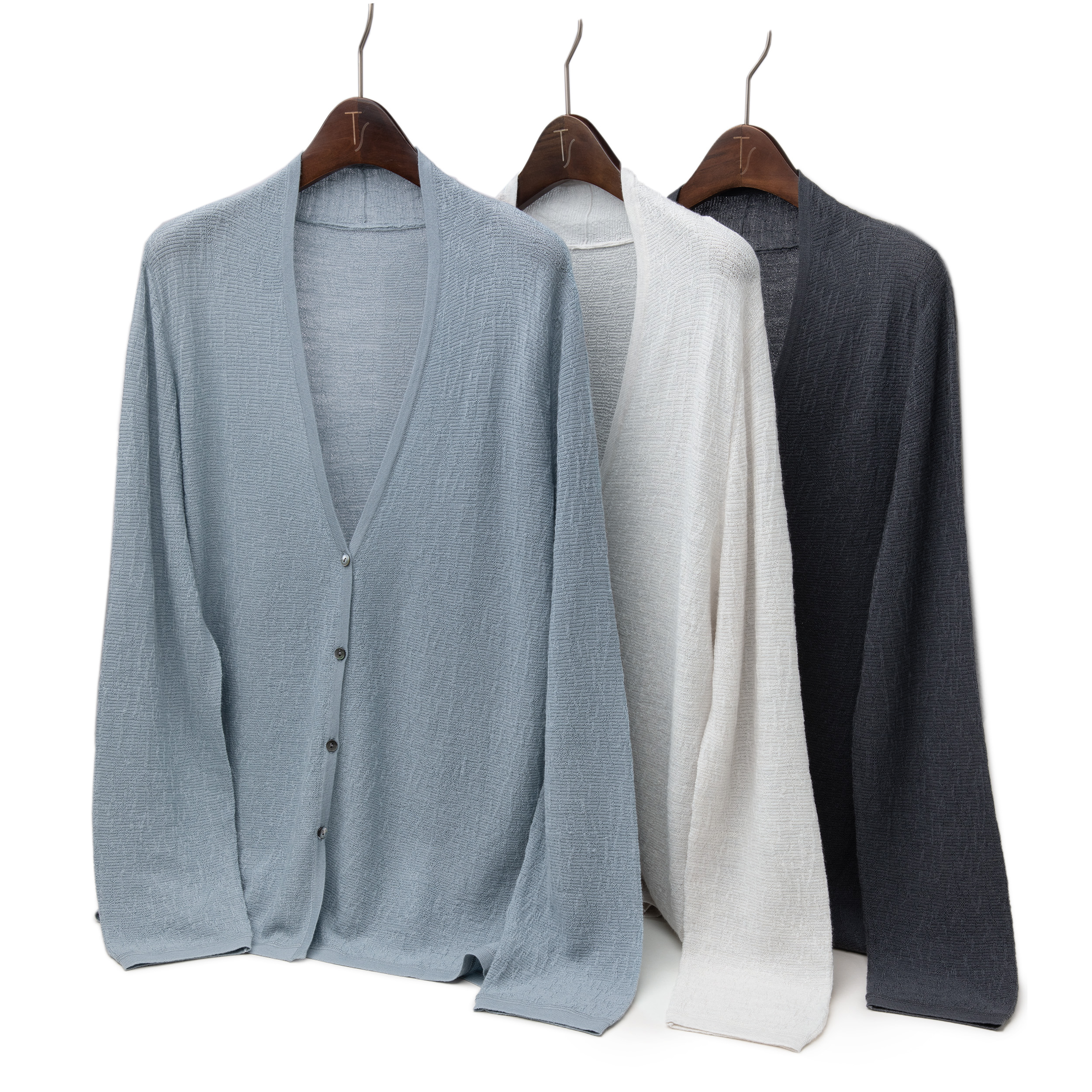 LEMAER乐玛尔 法国客户100%WOOL暗纹&贝壳扣设计轻薄精纺羊毛开衫