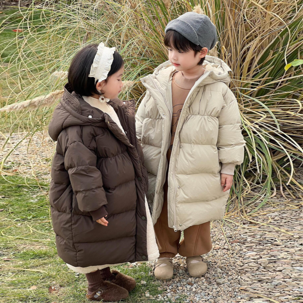 儿童冬季新款白鸭绒保暖长款羽绒服男女童加厚连帽百搭纯色面包服
