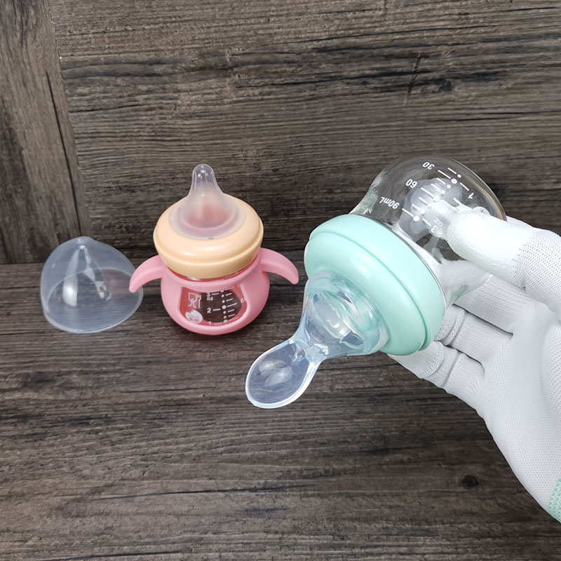新生儿婴儿宽口径带勺子玻璃奶瓶迷你小号90ml预防乳头混淆防胀气