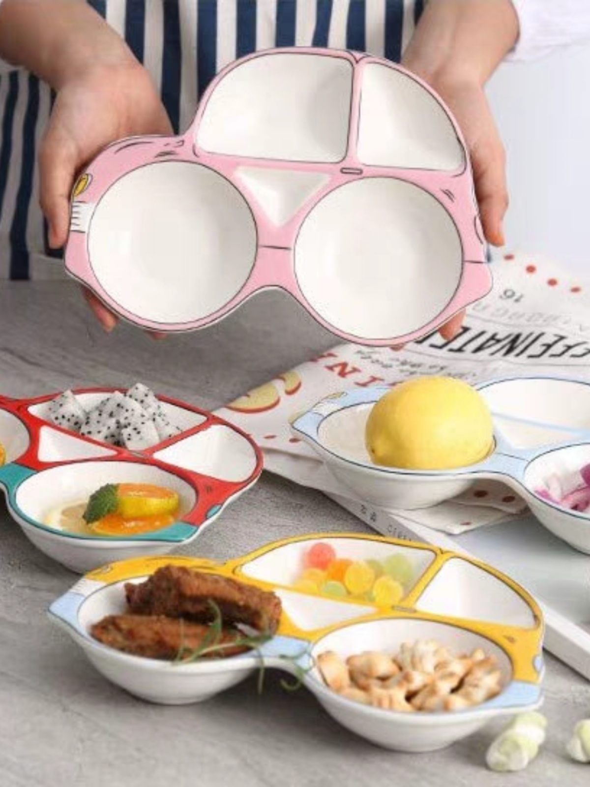 儿童餐具宝宝餐盘创意网红可爱卡通分隔盘陶瓷早餐点心碗碟包邮