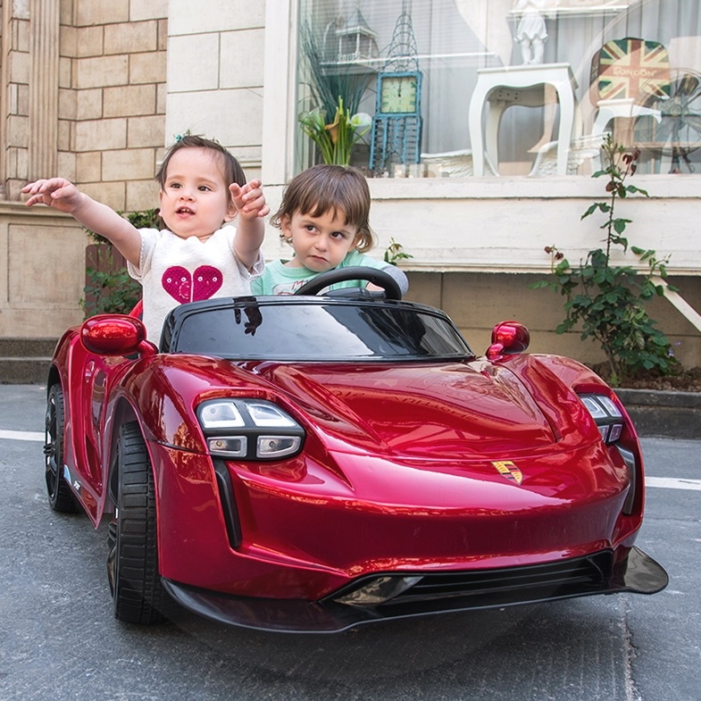 双人座儿童遥控电动车四轮带汽车可坐小孩玩具车充电摇摆童车四驱
