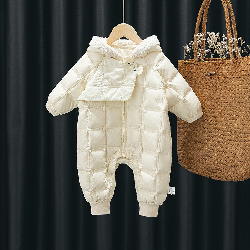 婴儿连体羽绒服0一1-2岁宝宝超萌羽绒连体衣女婴保暖冬装男宝抱衣