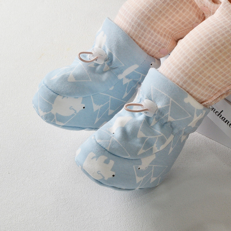 新生婴儿鞋子男女春秋款新款软底鞋袜红色0一6个月宝宝不掉鞋脚套