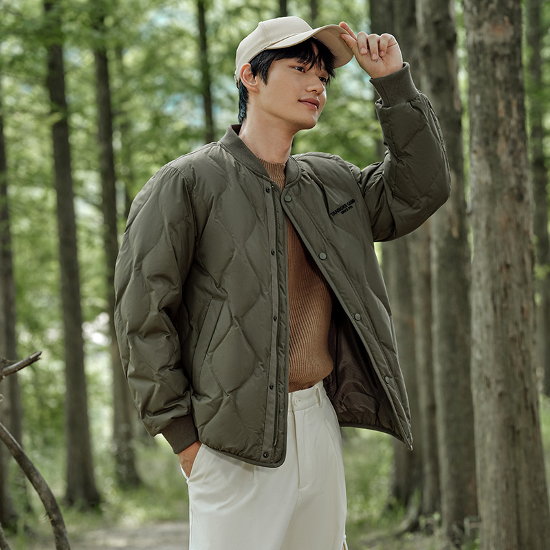 坦博尔新款男士羽绒服轻薄短款棒球领山系时尚保暖外套潮TA233239