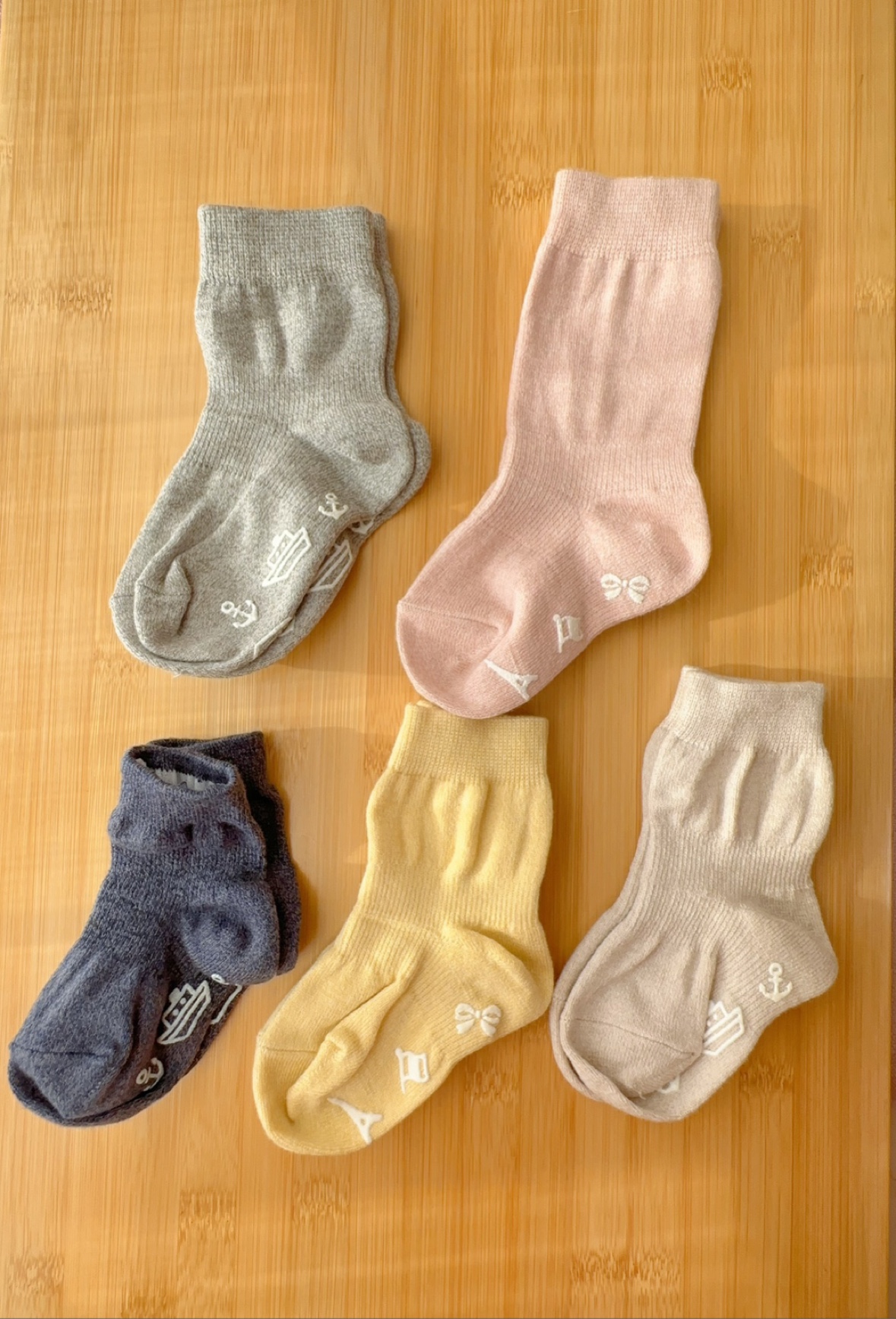 0-3岁日本千家纯棉质男女宝宝婴儿童袜子中短筒袜子点胶防滑不勒