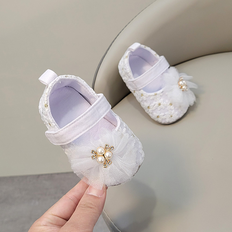 婴儿公主鞋0-1岁宝宝学步鞋蕾丝珍珠步前鞋防滑0-9-12个月6春秋款