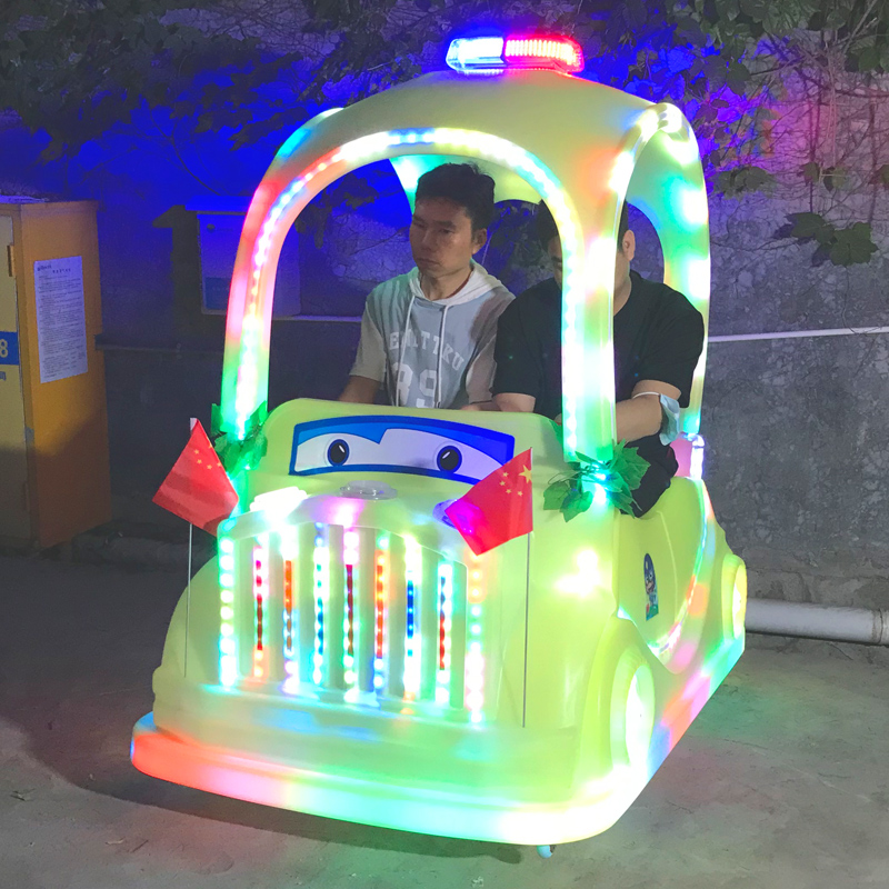 速发红旗广场儿童碰碰车双人游乐设备2021新款特警电动电瓶游乐玩