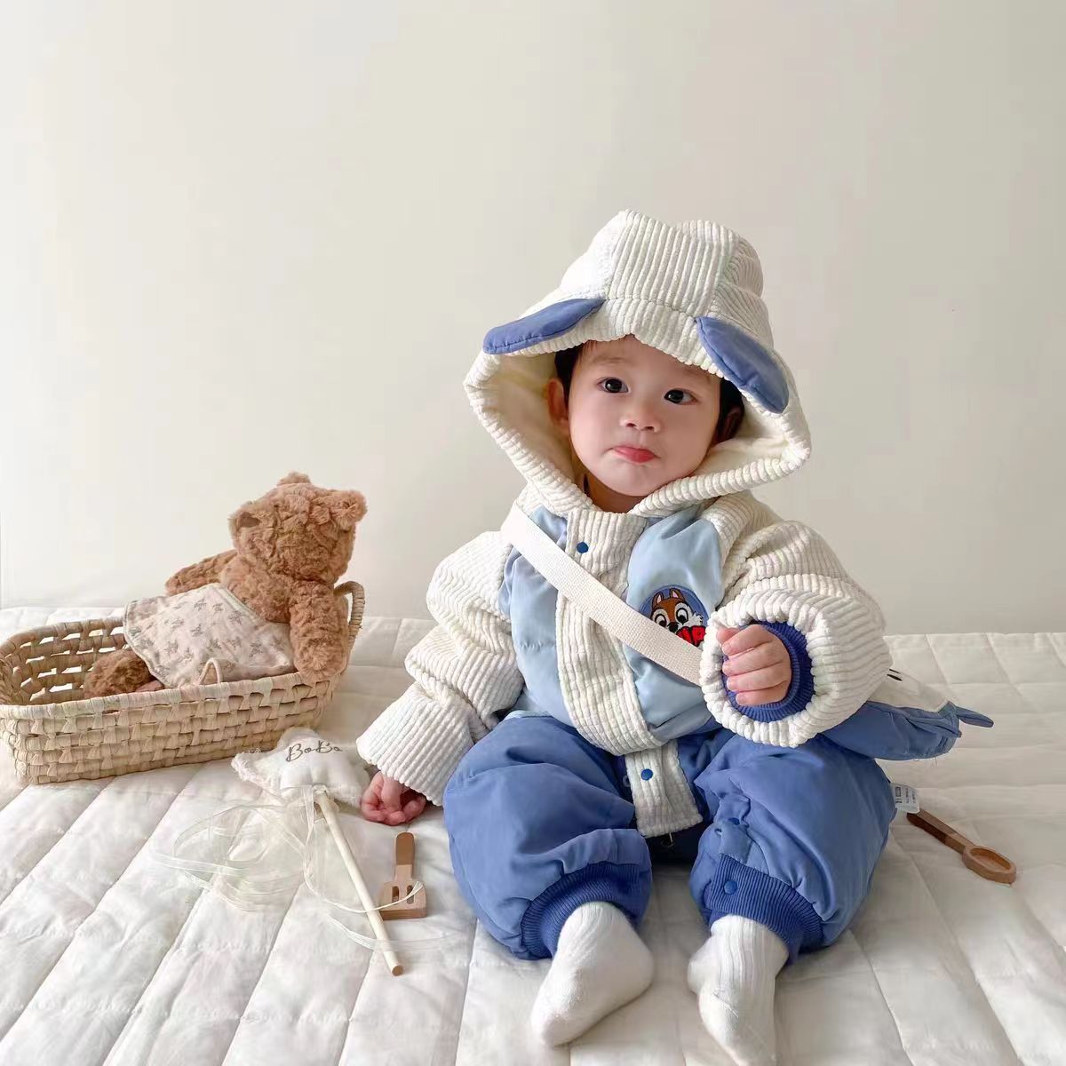 婴儿冬天外出羽绒服外套男女宝宝衣服冬季连体衣可爱超萌套装韩版