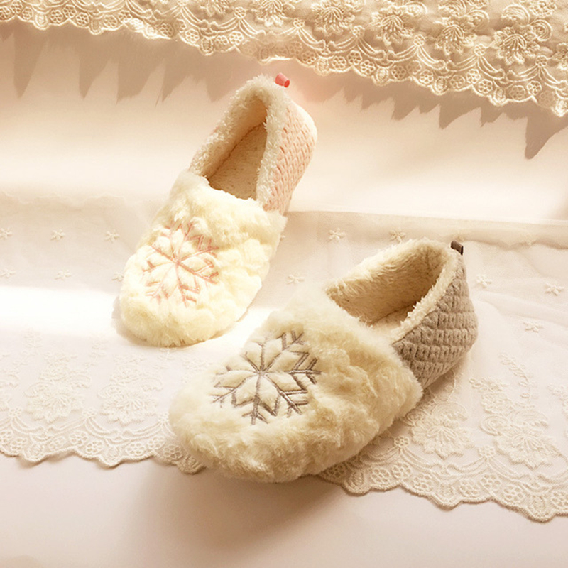 秋冬款雪花家居孕妇产后月子鞋保暖圣诞甜美北极绒加厚软底瑜伽鞋
