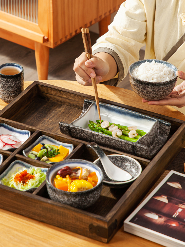 日式餐厅制人分月子会所民宿分格餐盘餐具套装饭店一份餐陶瓷餐具
