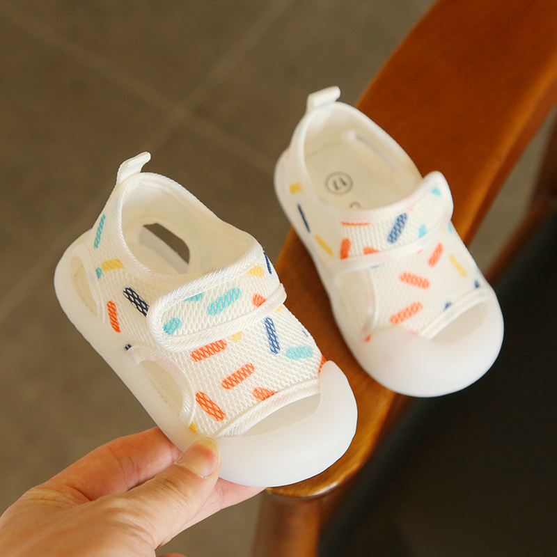 春夏新款宝宝学步凉鞋卡通小熊6个月-2岁透气防滑男女婴儿鞋网布
