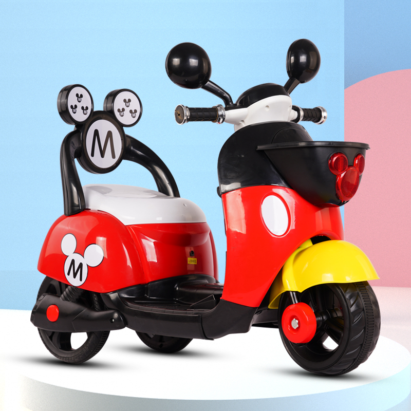 新款儿童电动摩托车三轮脚踏车遥控童车男女宝宝可坐玩具车双驱电