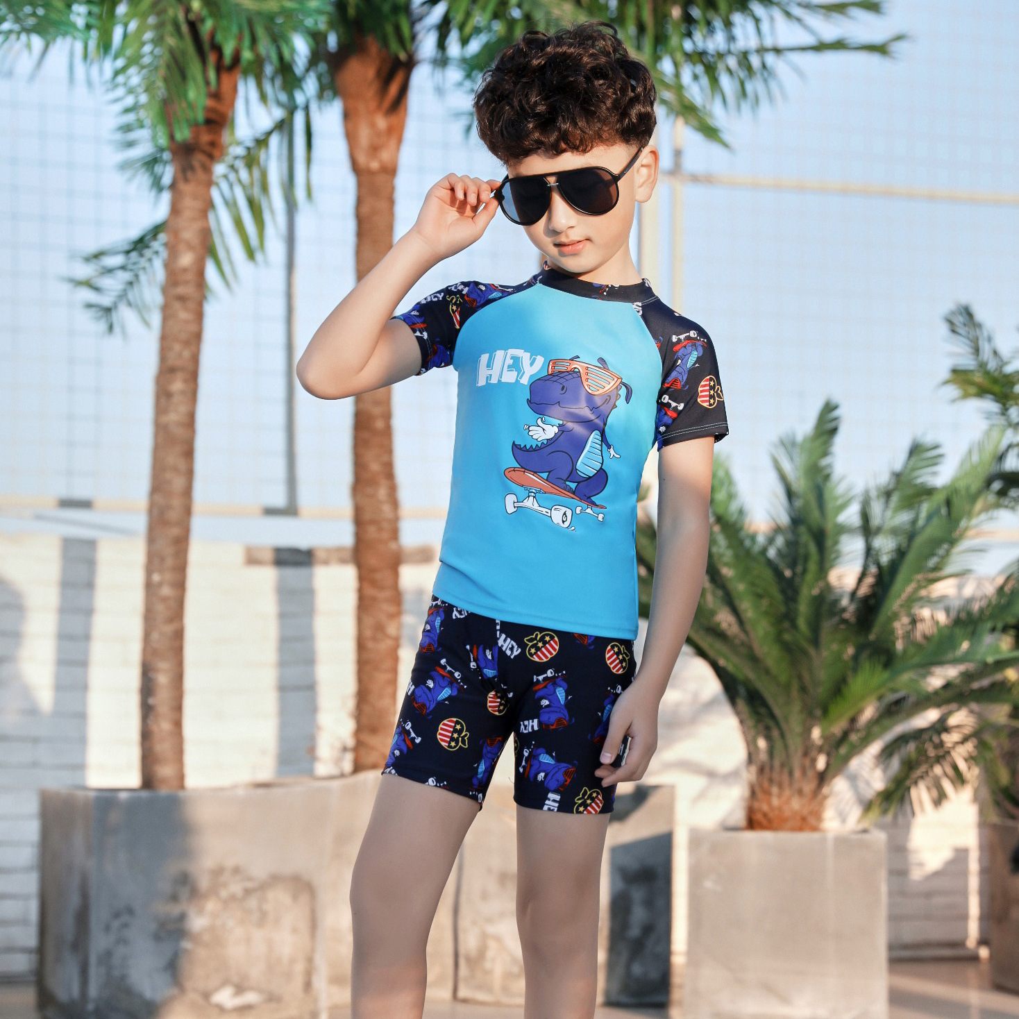 新款儿童泳衣男童游泳馆专用分体泳装卡通可爱海边度假运动游泳衣