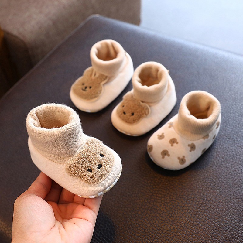 春秋季婴儿步前鞋0-1岁3-6-9个月男女宝宝软底学步新生不掉布鞋袜