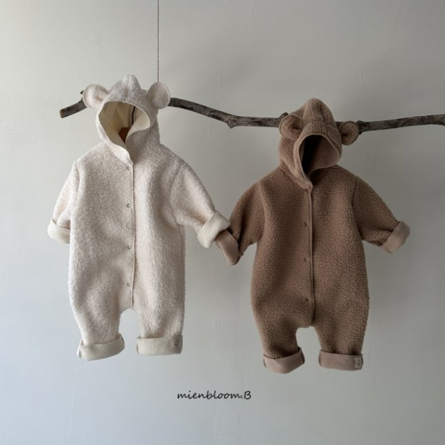 现货韩国进口婴儿可爱羊羔绒小熊连体衣宝宝冬款加绒保暖外出服