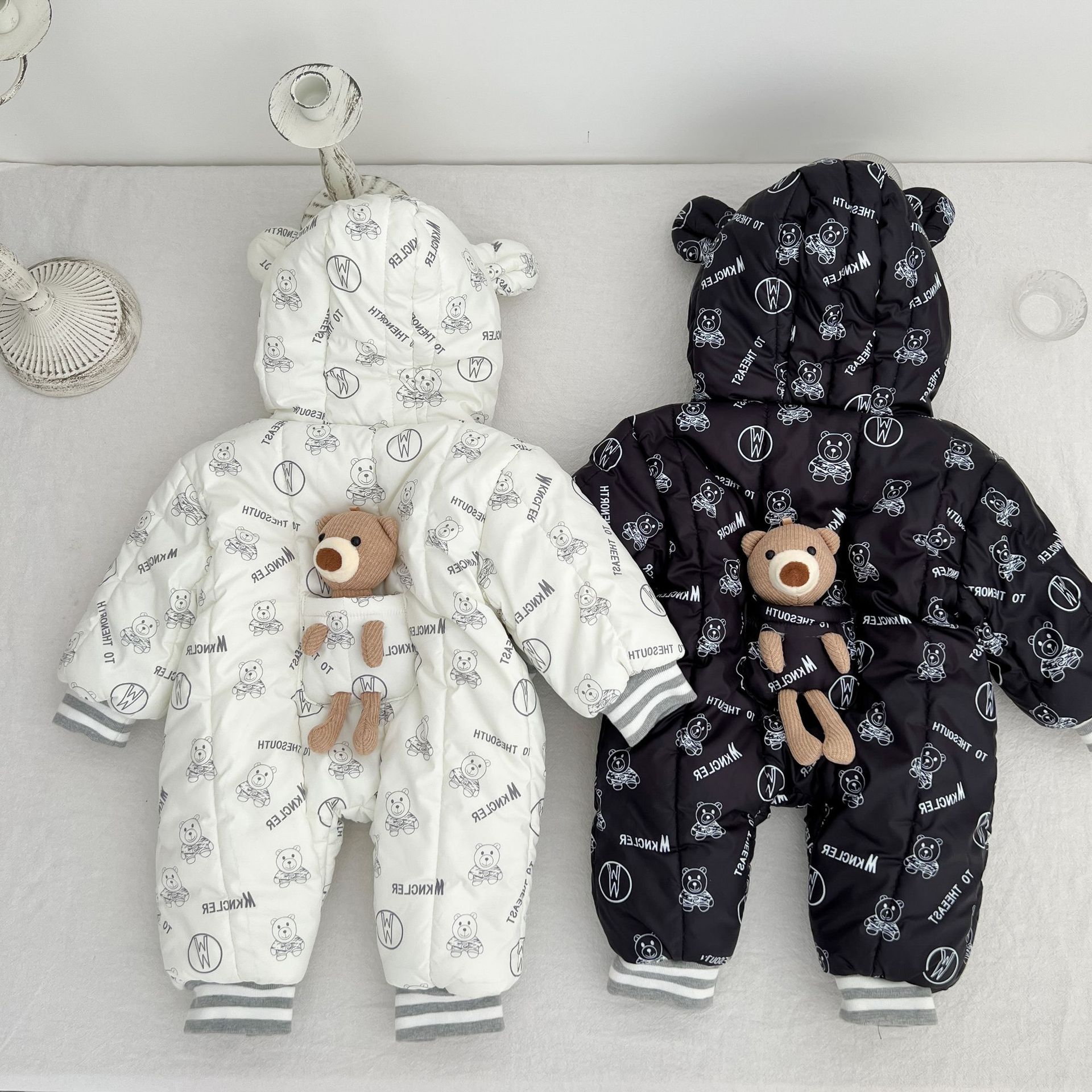 韩版婴儿秋冬装男女宝宝加绒加厚棉衣外套爬服连体衣外出小熊抱衣