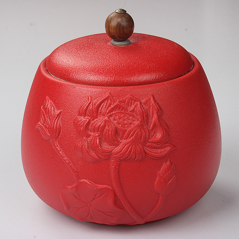 浮雕荷花陶瓷茶叶罐密封茶罐家用大号迷你创意个性时尚单个半斤装