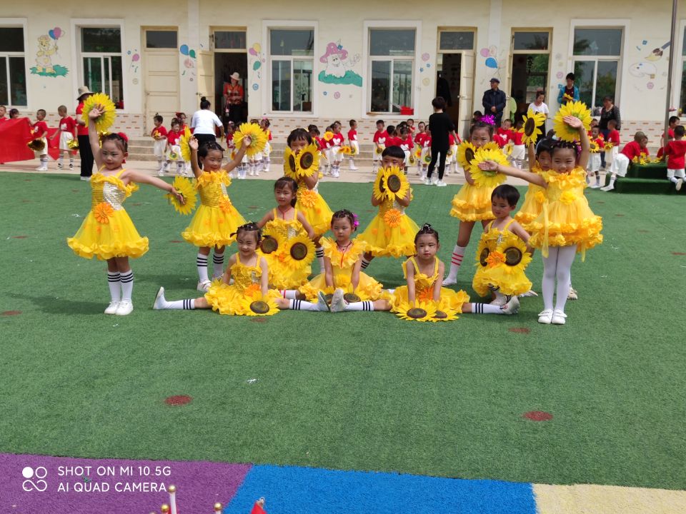 六一儿童演出服苏醒的向日葵花儿朵朵向太阳蓬蓬纱裙表演服装舞蹈