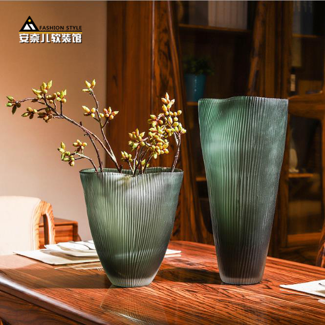 美式手工刻磨条纹玻璃花瓶创意墨绿色高款插花器家居软装饰品摆件