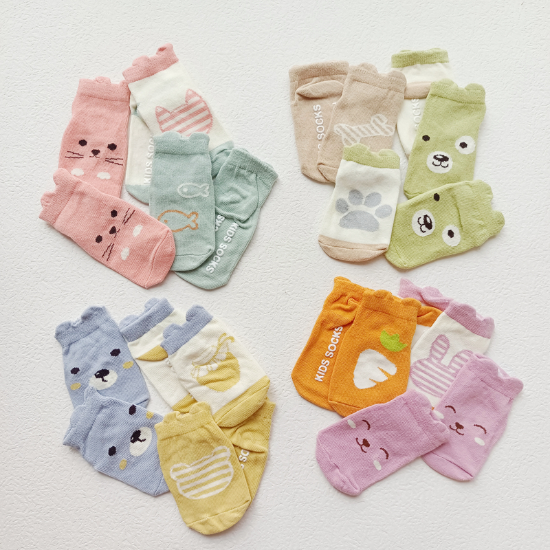 新生婴儿童全棉卡通袜婴儿小宝宝地板防滑袜子3双装纯棉短筒袜子