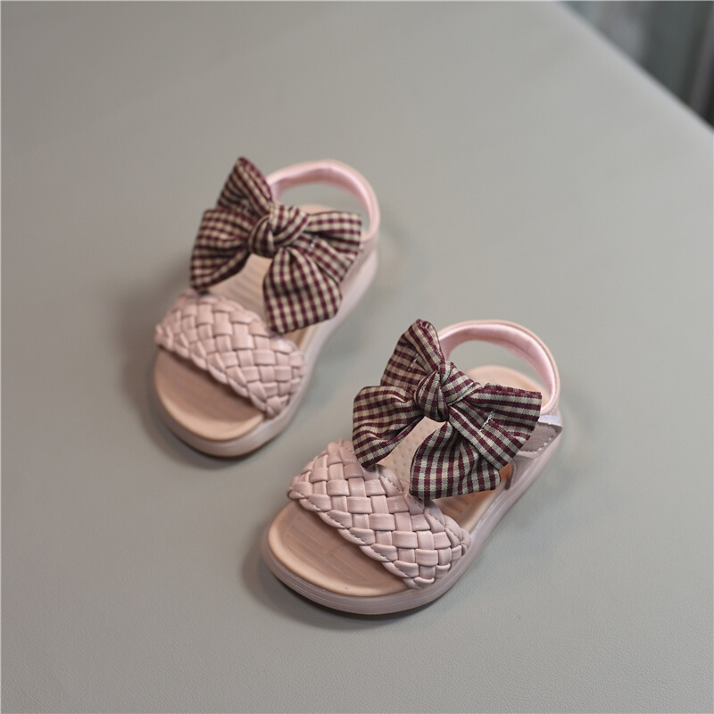 夏季女宝宝学k步鞋软底01一2岁3小童婴儿鞋透气公主凉鞋防滑欧洲