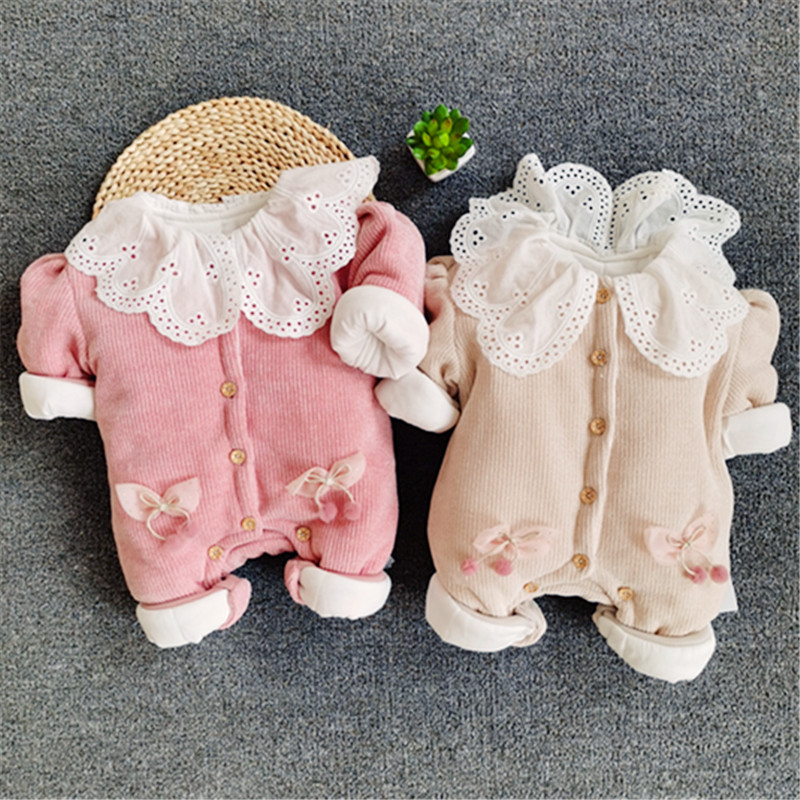 婴儿冬装连体衣0-1岁男女宝宝冬网红加厚保暖外出抱衣洋气秋套装