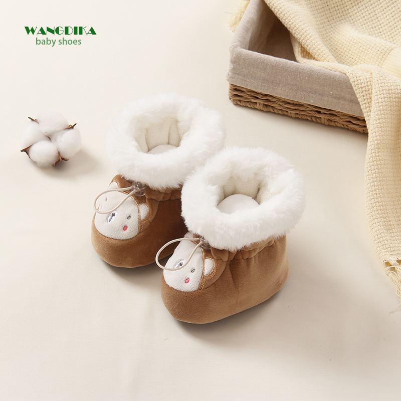春秋冬袜软底棉鞋暖0-3-6-12个月新生儿男女宝宝步前可爱熊婴儿鞋