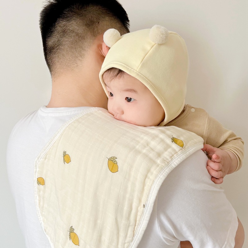 婴儿用品口水巾竹棉围兜围嘴云片枕枕垫低枕宝宝护肩防溢奶拍嗝巾