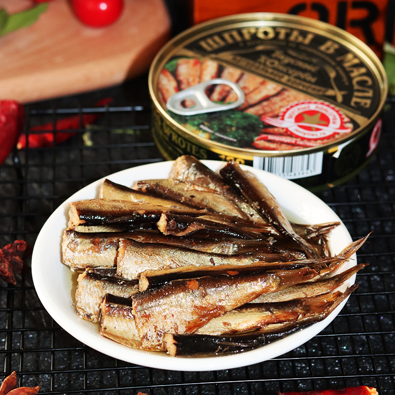 俄罗斯进口油浸波罗的海熏制小鲱鱼罐头即食品下酒菜熏鱼肉160g