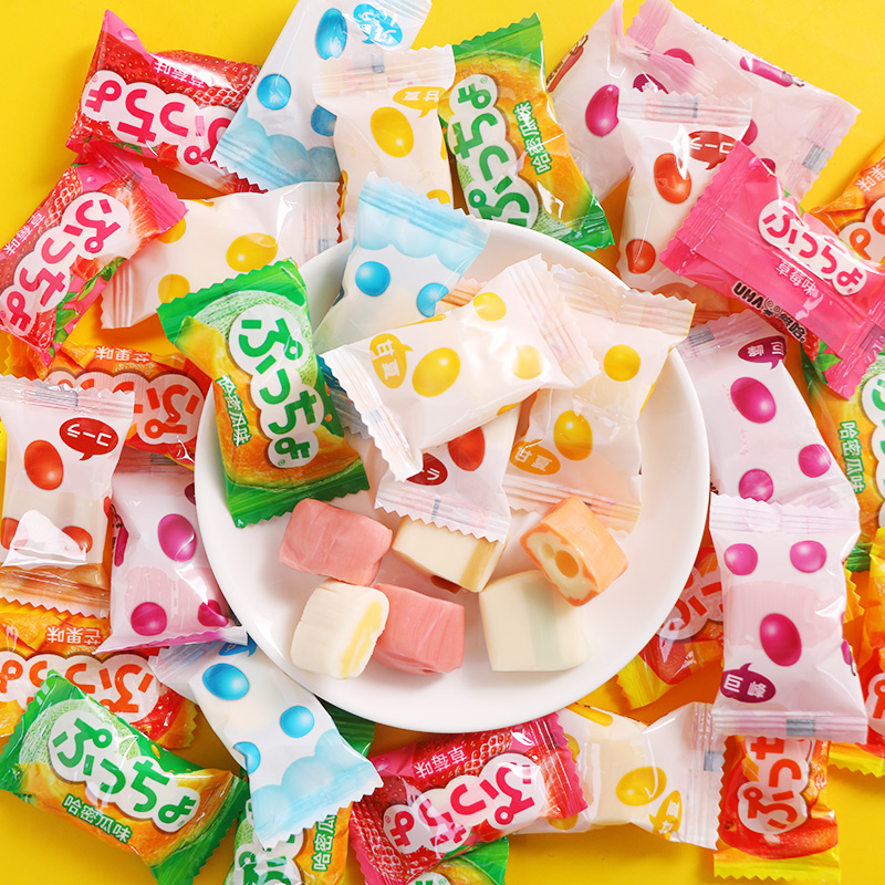 日本进口零食UHA悠哈什锦果汁碳酸夹心软糖90g儿童休闲水果味觉糖