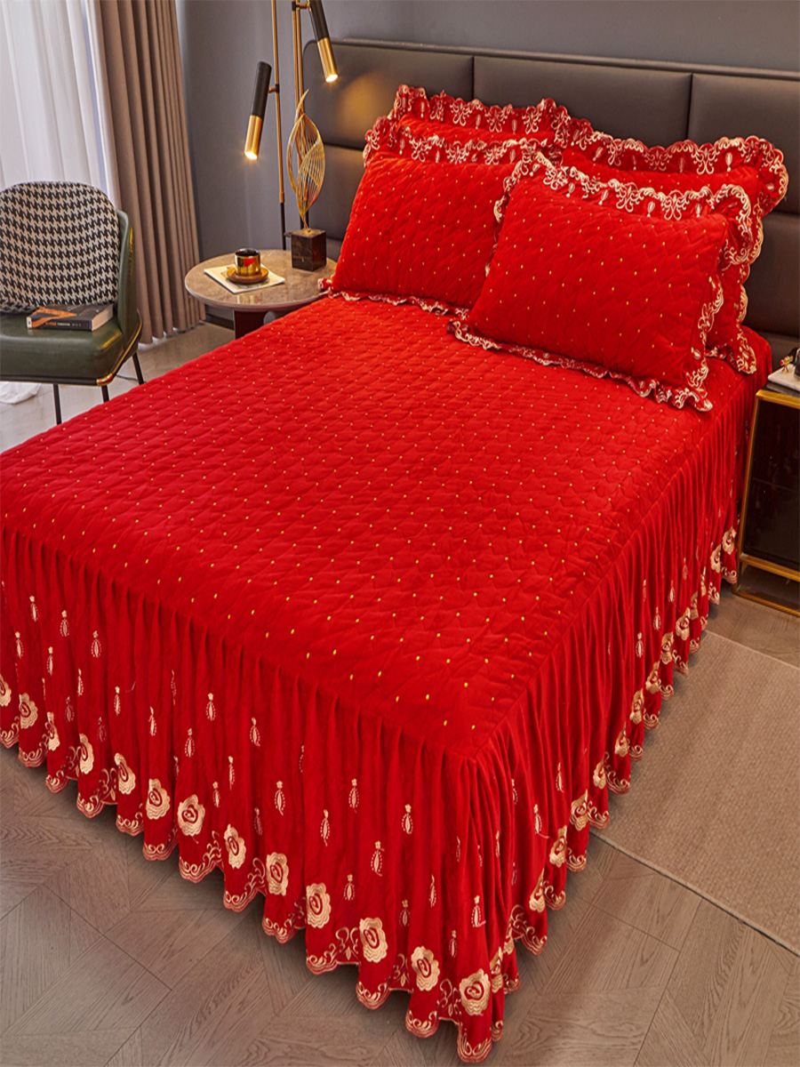 新品大红色冬季珊瑚绒加厚床裙单件牛奶绒婴儿绒防滑床罩三件套公