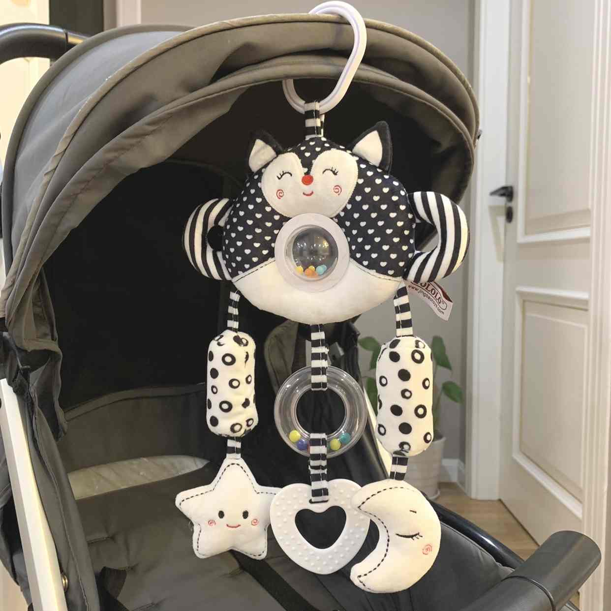 新生婴儿黑白追视玩具0-1岁推车床挂件宝宝动物风铃床铃毛绒摇铃