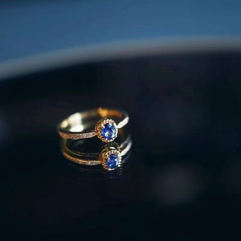 仿蓝宝石镀925镶嵌斯里兰卡蓝宝石锆石蓝月戒指女复古时尚气质款