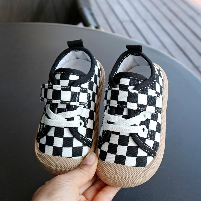 2023新款春秋儿童软底帆布鞋1-2岁婴儿学步鞋男宝宝单鞋板鞋女童