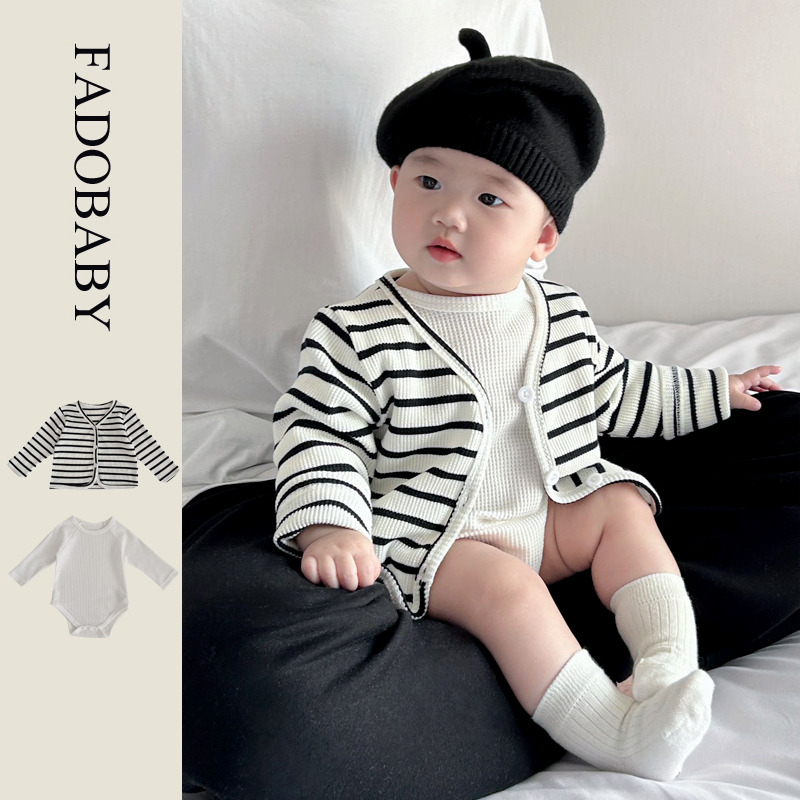 24春装韩版婴儿衣服长袖打底连体哈衣条纹V领外套男女宝宝2件套装