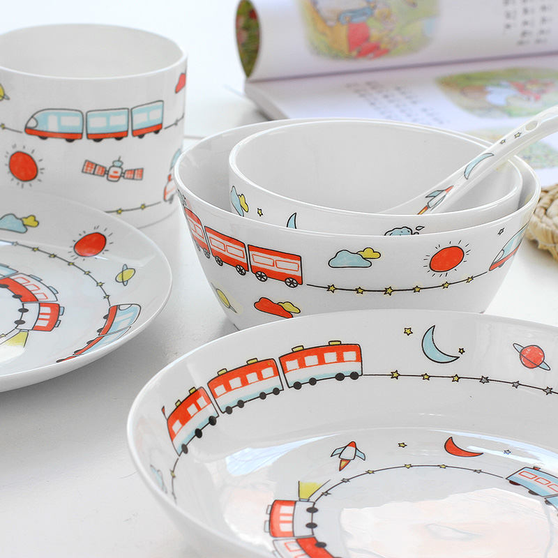 小火车儿童卡通碗盘骨瓷日式家用可爱米饭碗菜盘汤盘陶瓷套装餐具