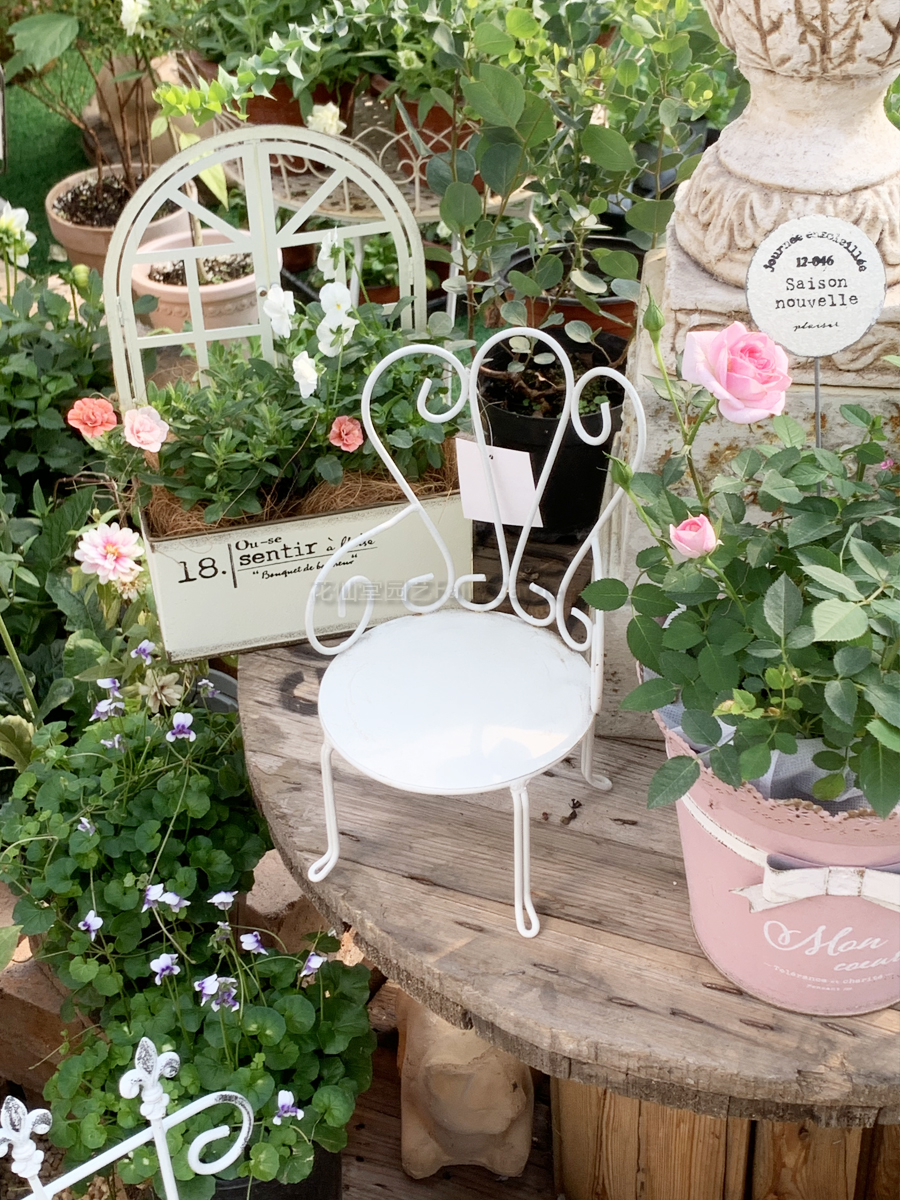田园铁艺复古做旧铁艺迷你公主小椅子摆件花架花凳拍摄道具花园