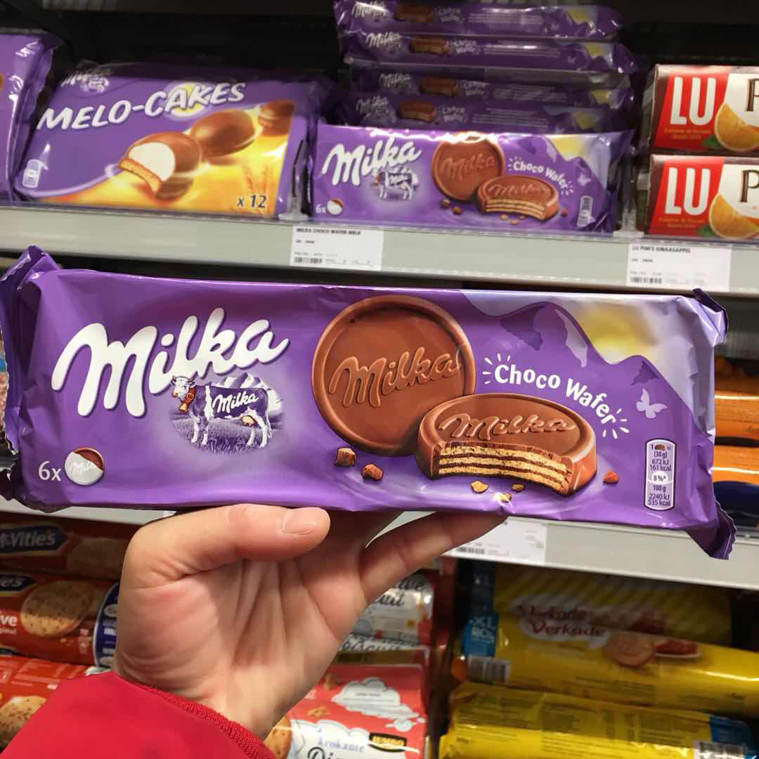 现货荷兰进口德国MILKA妙卡奶油巧克力夹心威化饼干6块装180g