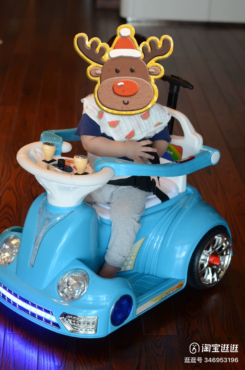 新款儿童电动车四轮宝宝遥控童车男女可坐摩托车室内汽车摇摆车带