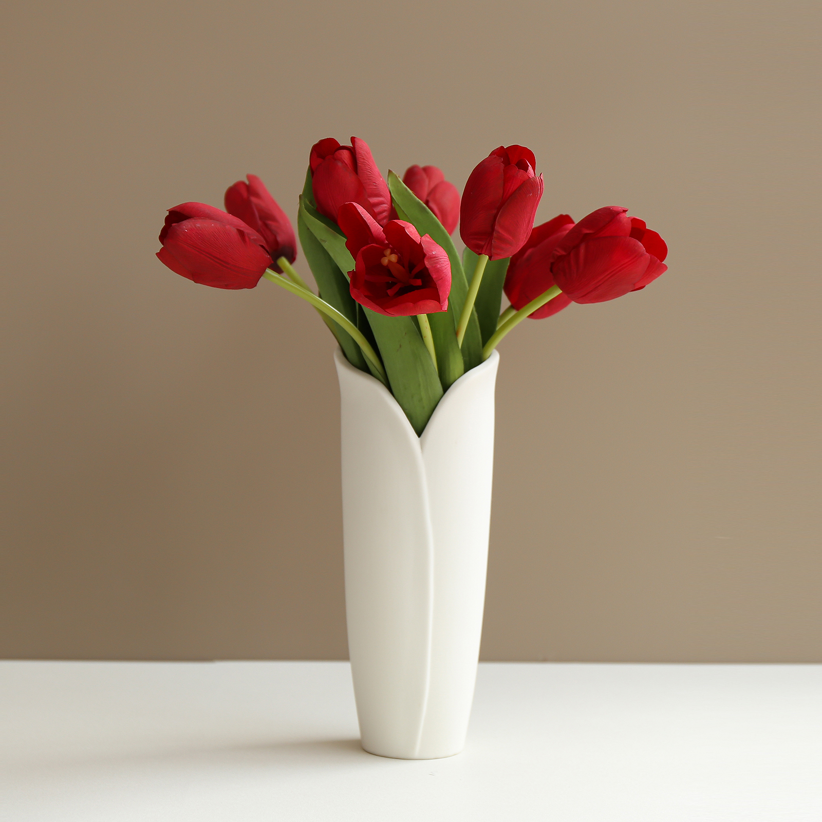 简约现代白色陶瓷大口径花瓶摆件客厅插干花器水养郁金香餐桌装饰