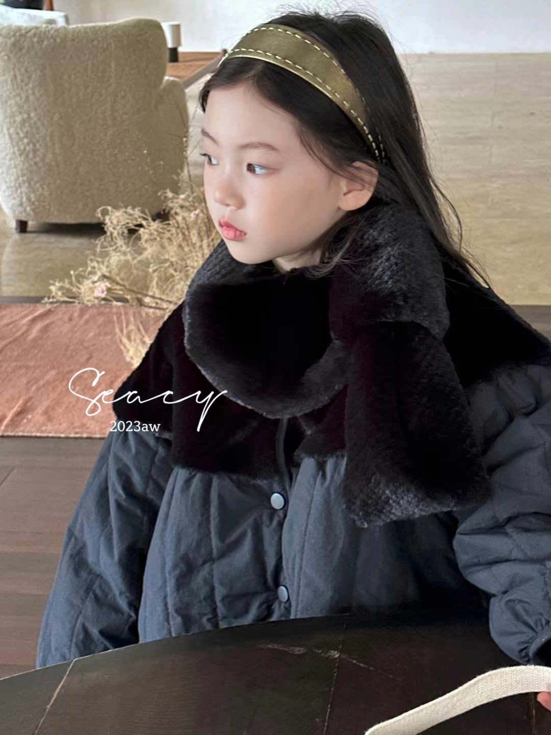韩国女童外套2023冬季韩版儿童洋气毛毛棉服女孩宽松带围巾潮