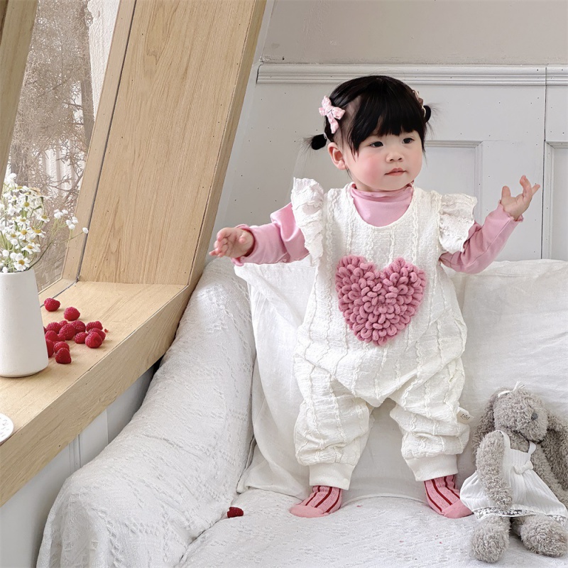 婴儿连体衣套装韩国童装春款公主外出服洋气女爱心哈衣爬服两件套