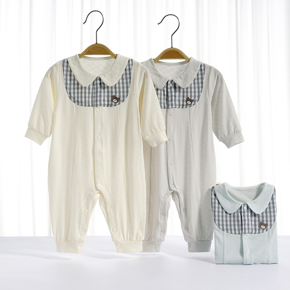 婴儿连体衣0-1岁夏季薄款长袖翻领哈衣男宝宝格子拼接空调服睡衣