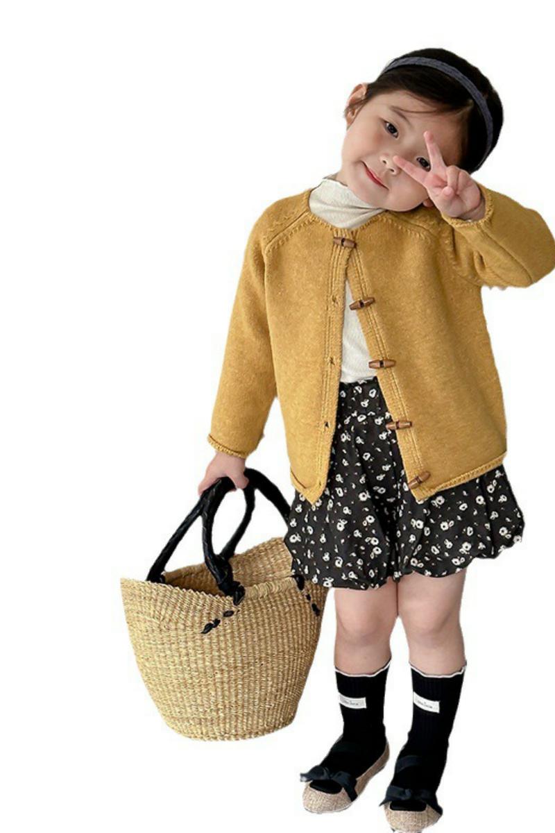 女童圆领毛衣秋季新款宝宝纯色针织开衫女童衣服洋气外套直播货源
