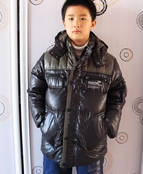 韩国欢腾HANGTEN男大童黑色白鸭绒拼色可拆儿童羽绒服