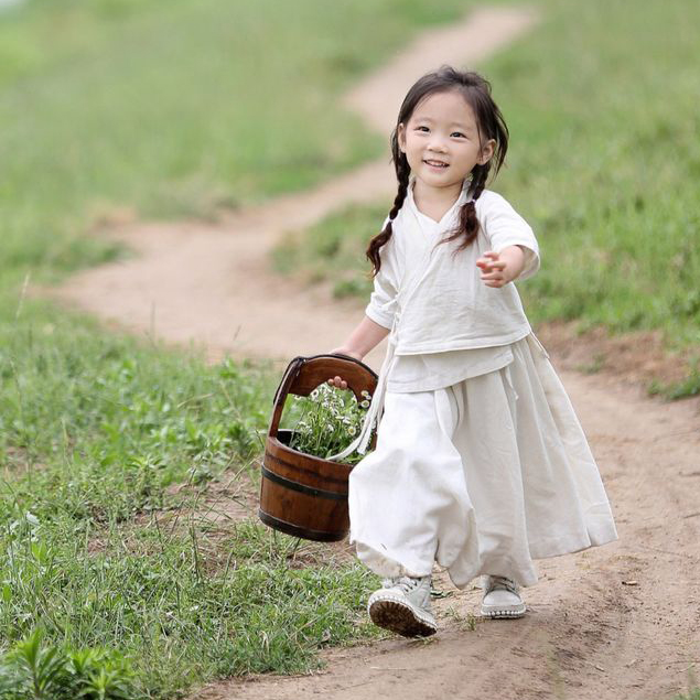 原创新款女童超仙古风改良汉服女童装儿童复古中国风宝宝摄影服装